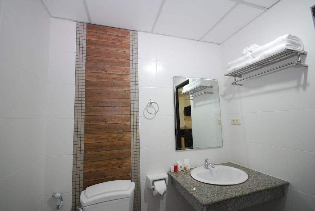 Patong Budget Rooms Phòng bức ảnh