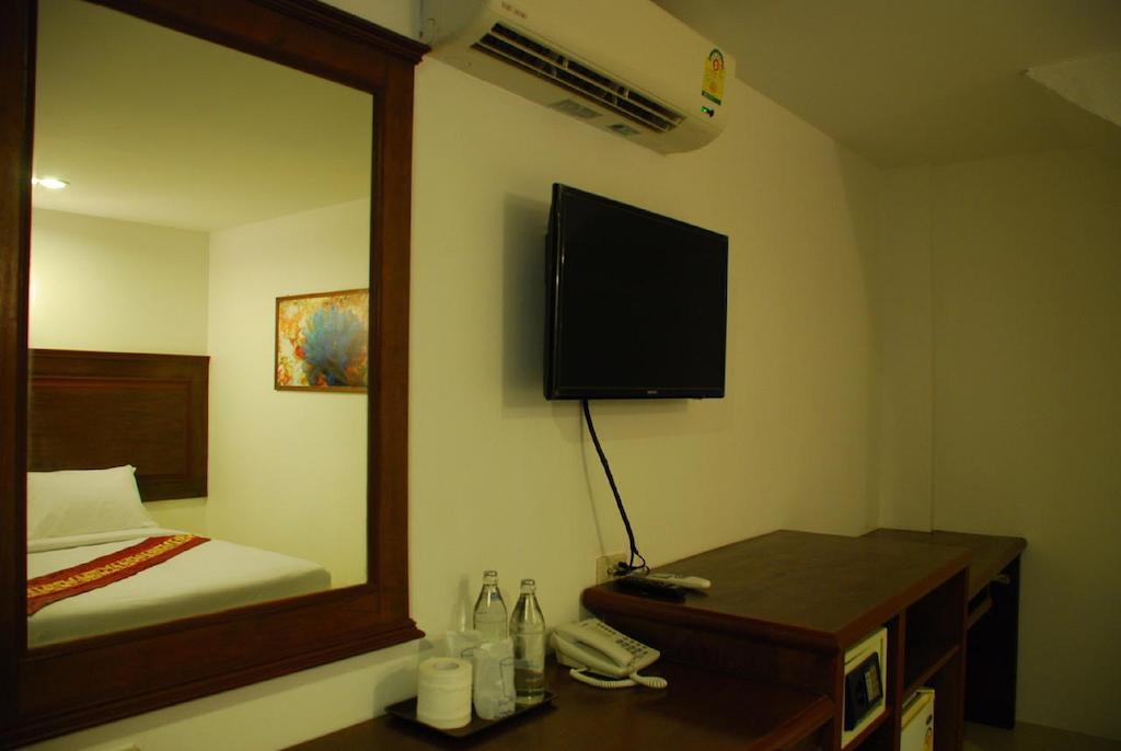 Patong Budget Rooms Ngoại thất bức ảnh