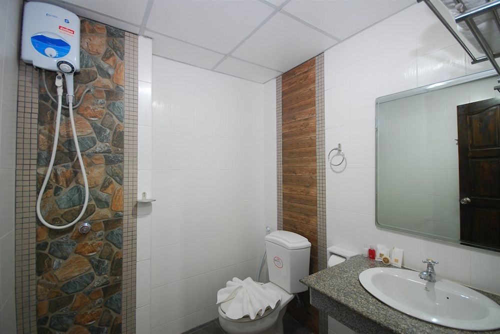 Patong Budget Rooms Ngoại thất bức ảnh