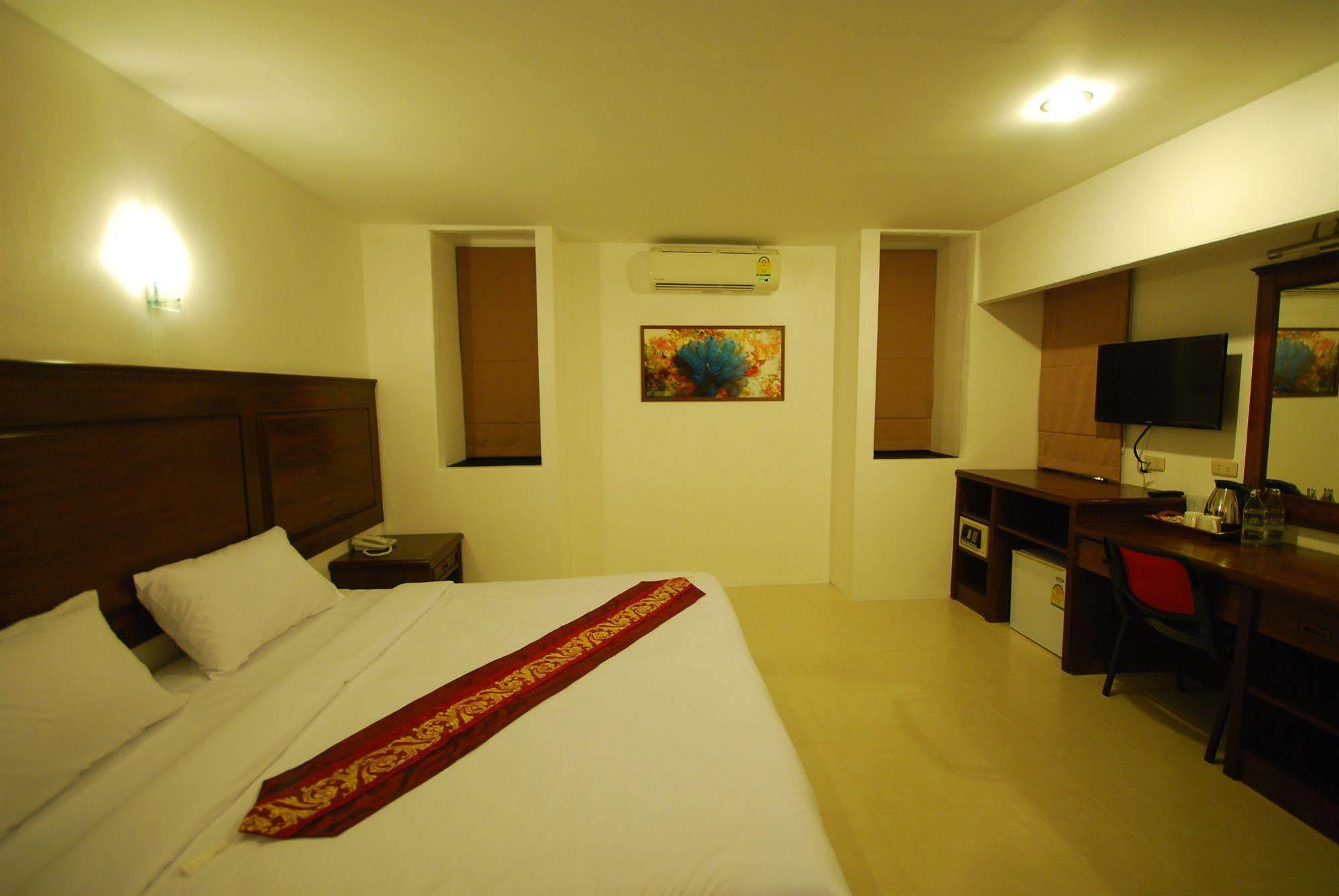 Patong Budget Rooms Ngoại thất bức ảnh